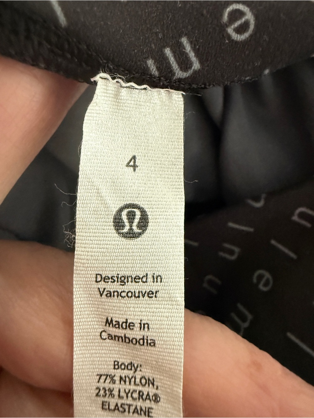 Lululemon Wunder Train High-Rise Tight 25"
Mirrorify Black Multi size 6 - Picture 6 of 7